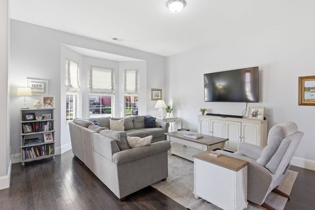 1581 Brockton Ln, Nashville, TN 37221