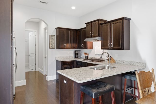 1581 Brockton Ln, Nashville, TN 37221