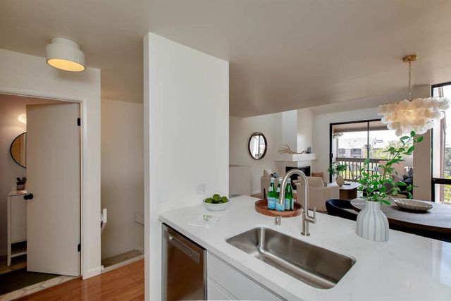 2101 Shoreline Dr 475, Alameda, CA 94501