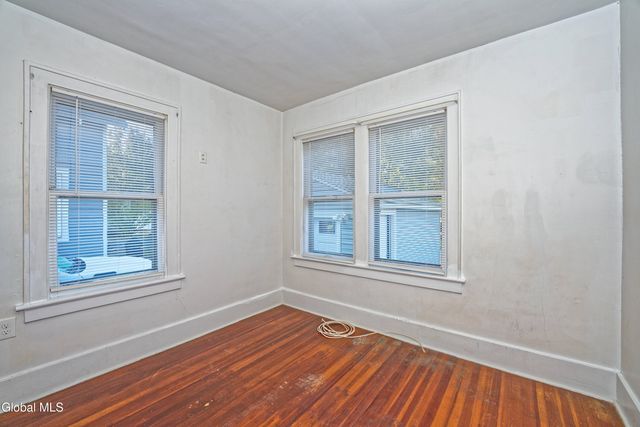 105 Sacandaga Road, Scotia, NY 12302