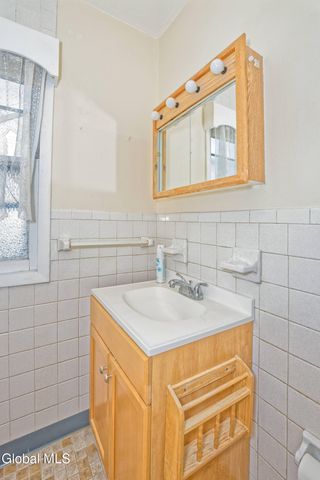 105 Sacandaga Road, Scotia, NY 12302