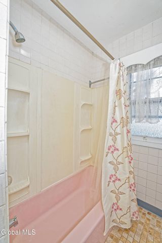 105 Sacandaga Road, Scotia, NY 12302