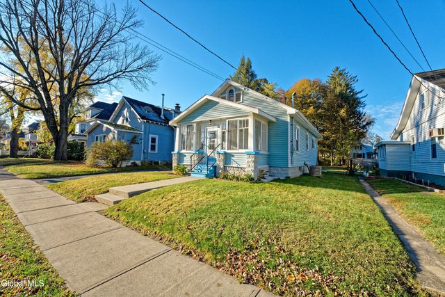 105 Sacandaga Road, Scotia, NY 12302