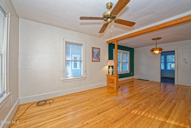 105 Sacandaga Road, Scotia, NY 12302