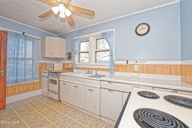 105 Sacandaga Road, Scotia, NY 12302