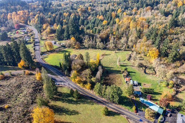 2104 Delameter Road, Castle Rock, WA 98611