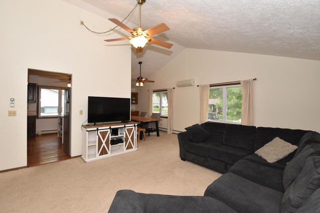 2617 E Eaton LANE, Cudahy, WI 53110