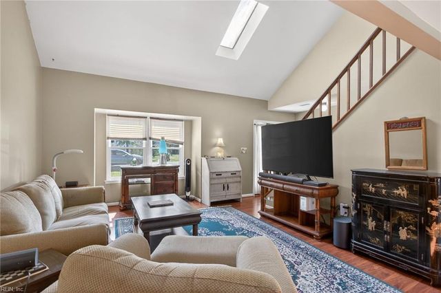 222 Susan Newton LN, Yorktown, VA 23693