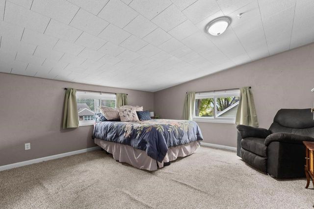 1937 SIMPSON STREET, Oshkosh, WI 54902