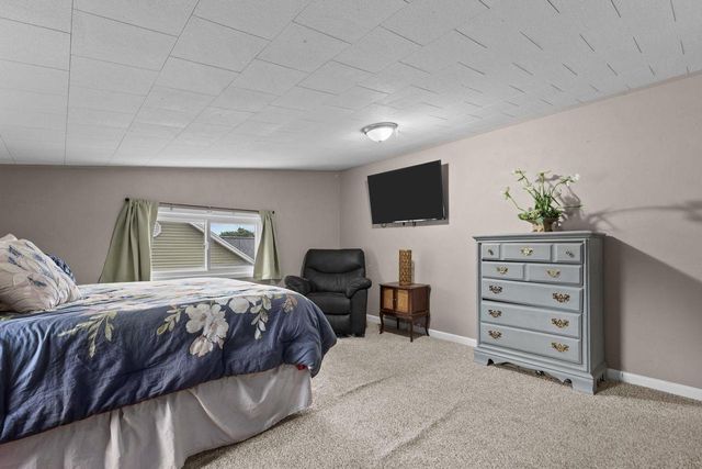 1937 SIMPSON STREET, Oshkosh, WI 54902