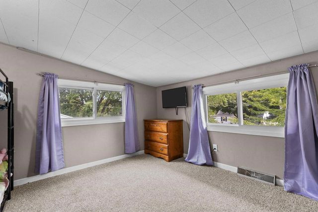 1937 SIMPSON STREET, Oshkosh, WI 54902