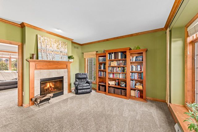 N29W26152 Coachman DRIVE, Pewaukee, WI 53072