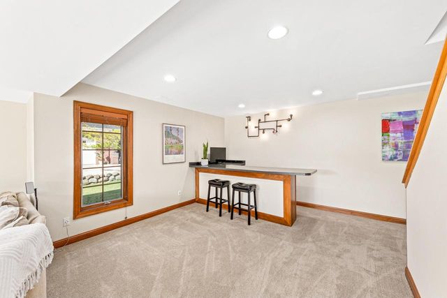 N29W26152 Coachman DRIVE, Pewaukee, WI 53072