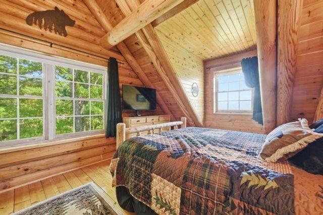 1440 Valley View Heights Lane, Andrews, NC 28901