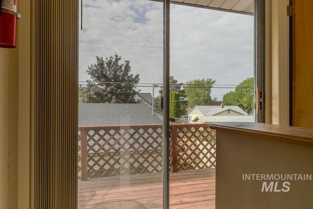 421 E Avenue E, Jerome, ID 83338