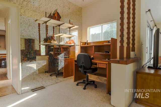 421 E Avenue E, Jerome, ID 83338