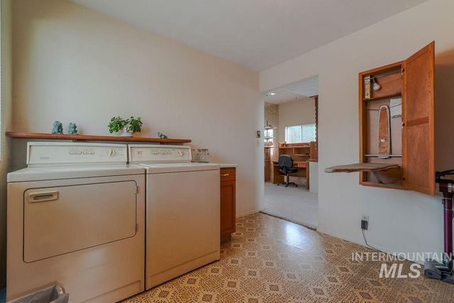 421 E Avenue E, Jerome, ID 83338