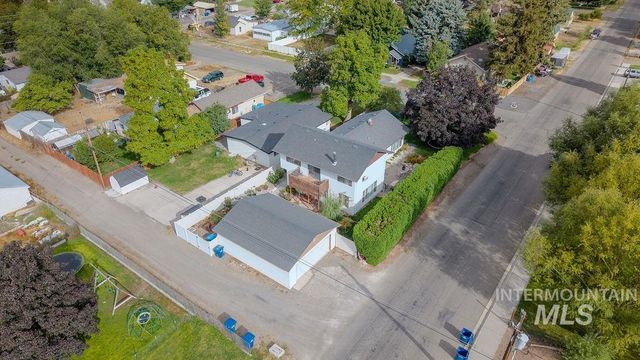 421 E Avenue E, Jerome, ID 83338