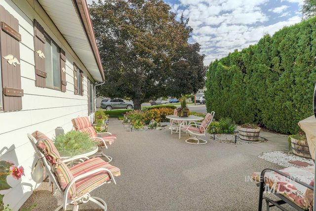 421 E Avenue E, Jerome, ID 83338