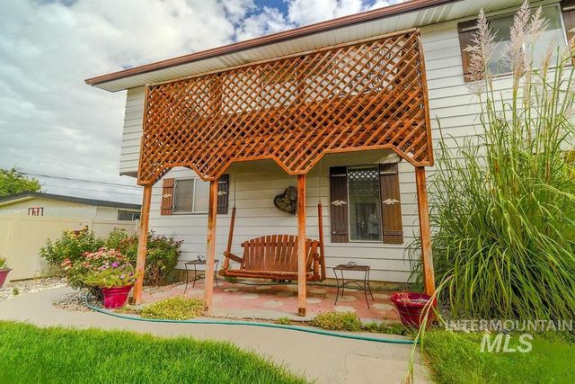 421 E Avenue E, Jerome, ID 83338