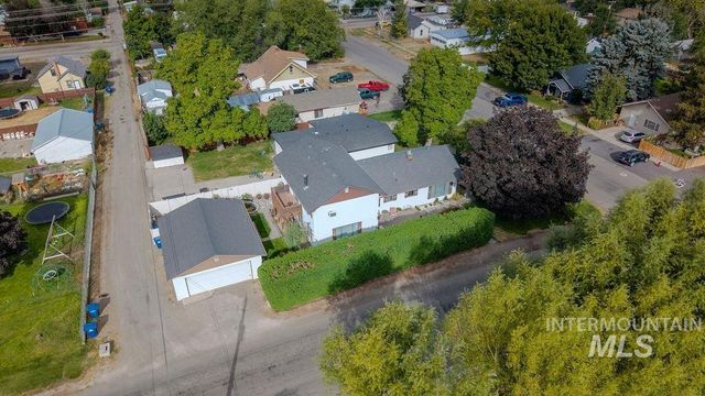 421 E Avenue E, Jerome, ID 83338