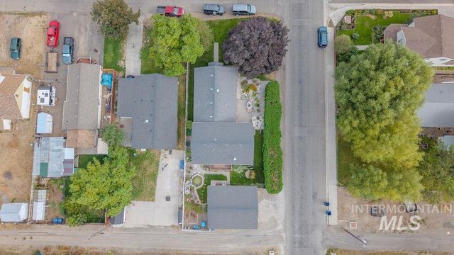 421 E Avenue E, Jerome, ID 83338
