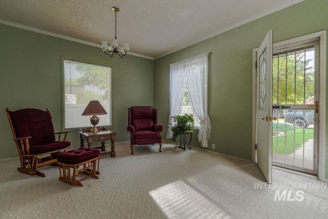 421 E Avenue E, Jerome, ID 83338