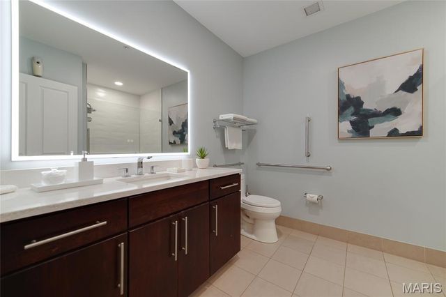 4909 Laclede Avenue 1905, St Louis, MO 63108