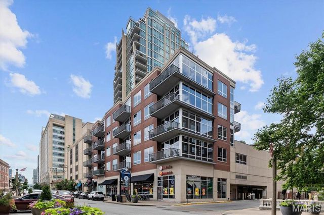 4909 Laclede Avenue 1905, St Louis, MO 63108