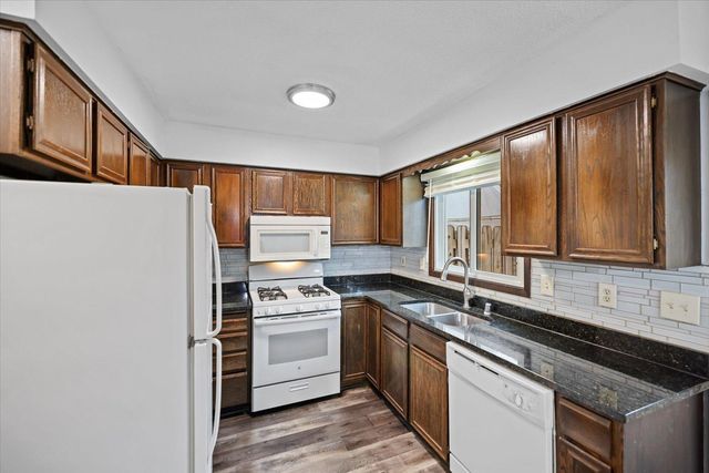 3656 Brookdale Drive N, Brooklyn Park, MN 55443
