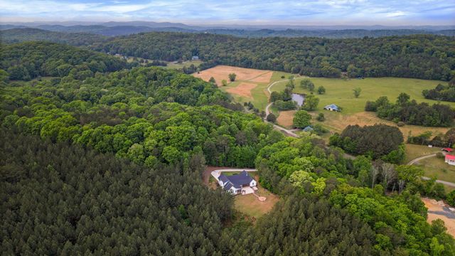 1618 Van Davis Road, NW, Charleston, TN 37310