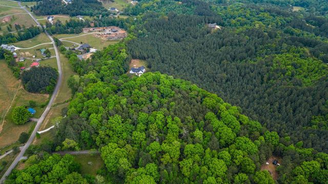 1618 Van Davis Road, NW, Charleston, TN 37310
