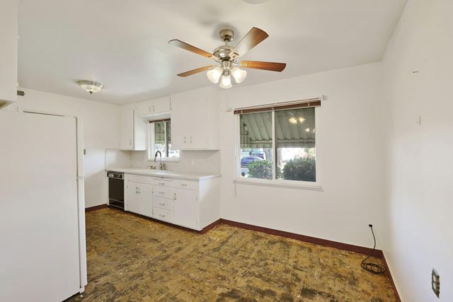 2958 Elmwood Ave, Stockton, CA 95204