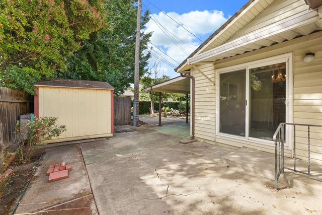 2958 Elmwood Ave, Stockton, CA 95204