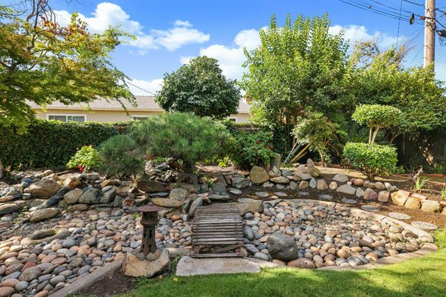 2958 Elmwood Ave, Stockton, CA 95204