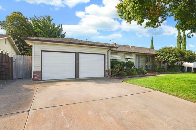 2958 Elmwood Ave, Stockton, CA 95204