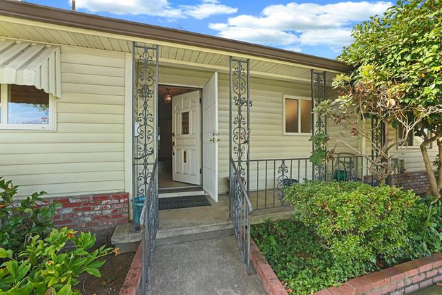 2958 Elmwood Ave, Stockton, CA 95204