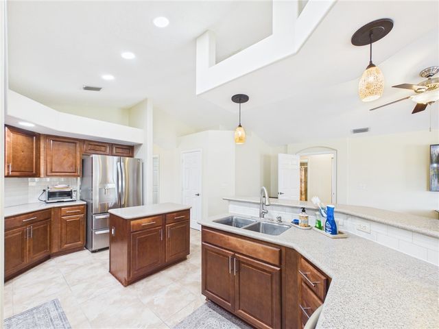 739 S Easy Street, Sebastian, FL 32958