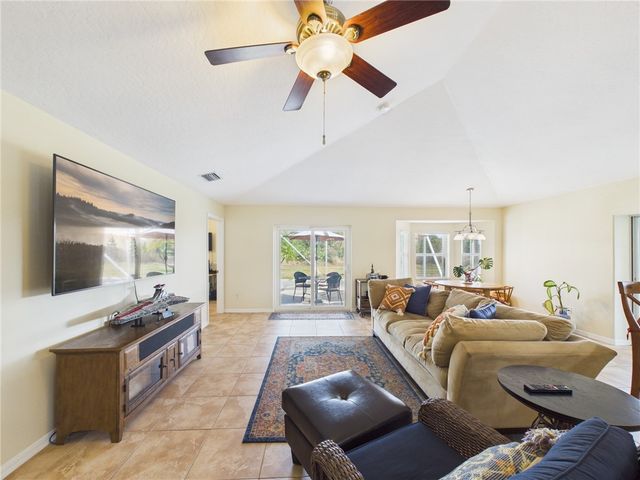 739 S Easy Street, Sebastian, FL 32958