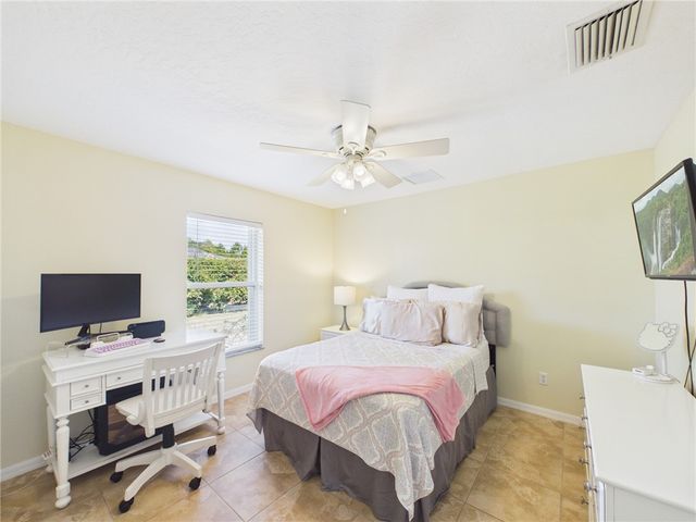 739 S Easy Street, Sebastian, FL 32958