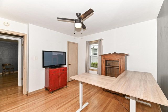 6300 W Cleveland AVENUE, Milwaukee, WI 53219