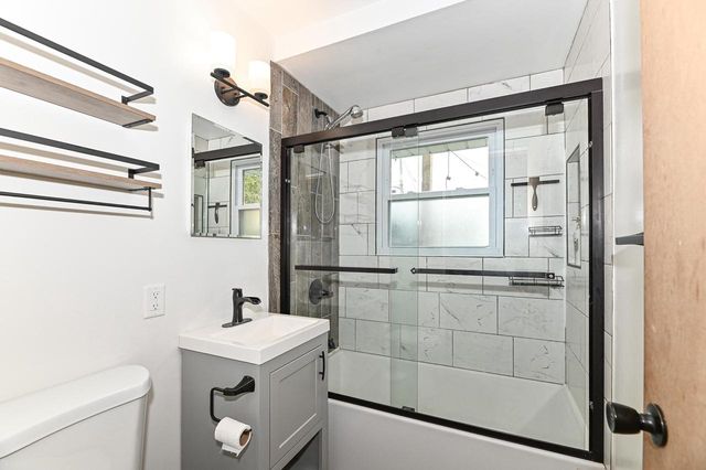 6300 W Cleveland AVENUE, Milwaukee, WI 53219