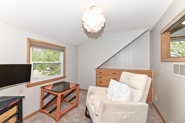 6300 W Cleveland AVENUE, Milwaukee, WI 53219