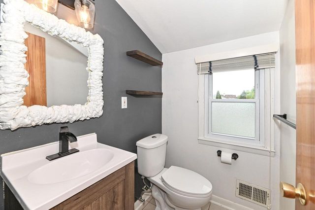 6300 W Cleveland AVENUE, Milwaukee, WI 53219