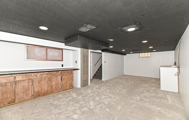 6300 W Cleveland AVENUE, Milwaukee, WI 53219