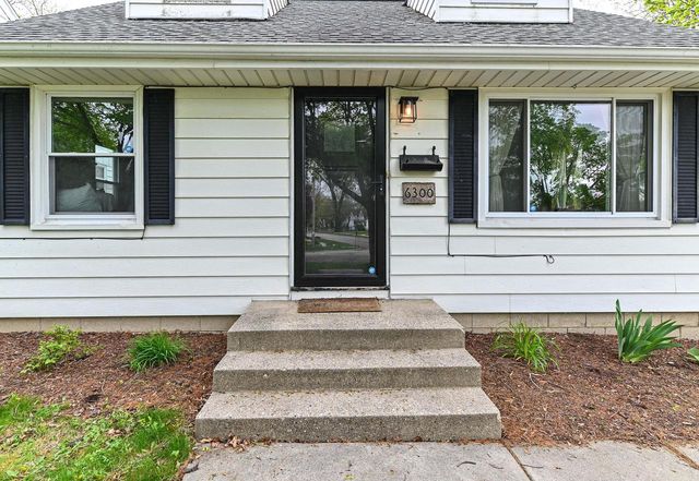 6300 W Cleveland AVENUE, Milwaukee, WI 53219