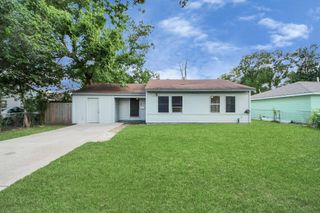 4905 Burma Street, Houston, TX 77033