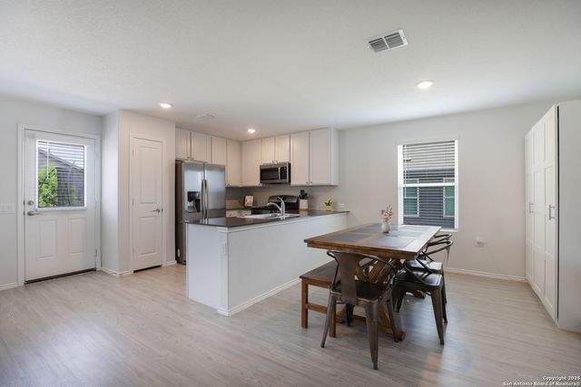 10102 Kersey Mill, San Antonio, TX 78224