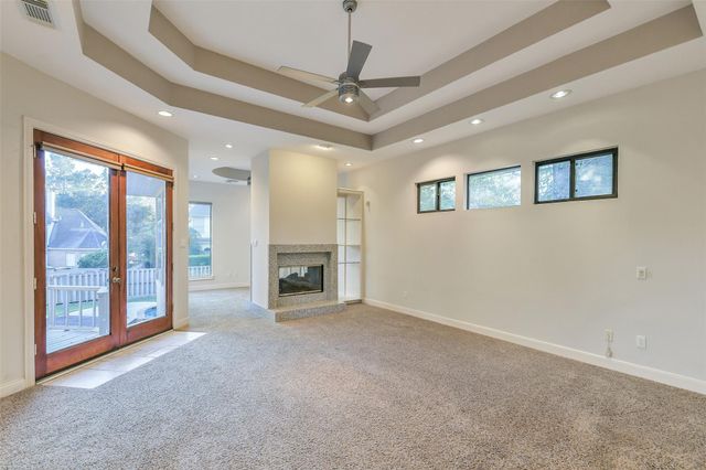 3 Hillside View Place, The Woodlands, TX 77381