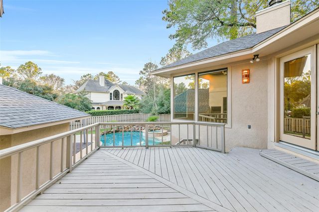 3 Hillside View Place, The Woodlands, TX 77381